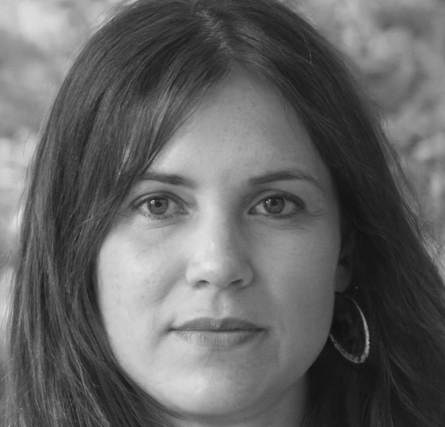 María García, Analista Financiera Senior